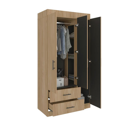 Closet Houston, Fresno Europeo y Wengue, Con Tres Puertas Batientes y Dos Cajones Con Amplio Espacio De Almacenamiento