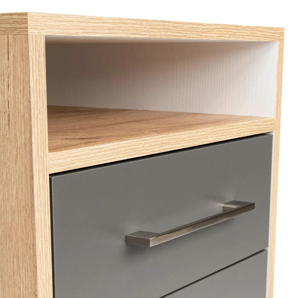 Mesa de Noche Douglas, Beige y Plata Oscuro, con un Entrepaño Superior y Dos Cajones Organizadores